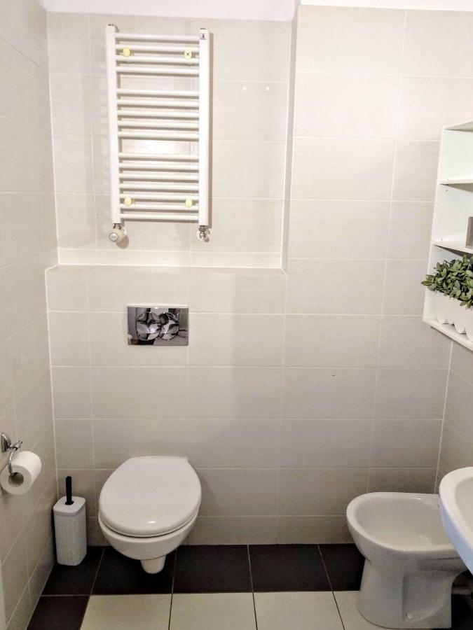Apartament Rodzinny 200M Do Morza Kołobrzeg Exterior foto